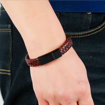 Браслет кожаный плетеный с гравировкой-1