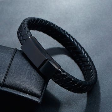 Браслет кожаный плетеный с гравировкой-0